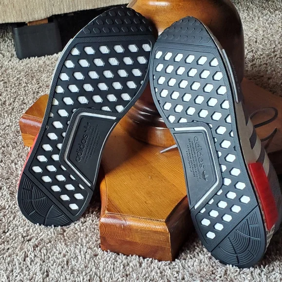 Adidas NMD R1 Grey Vivid Red - Picture 7 of 7